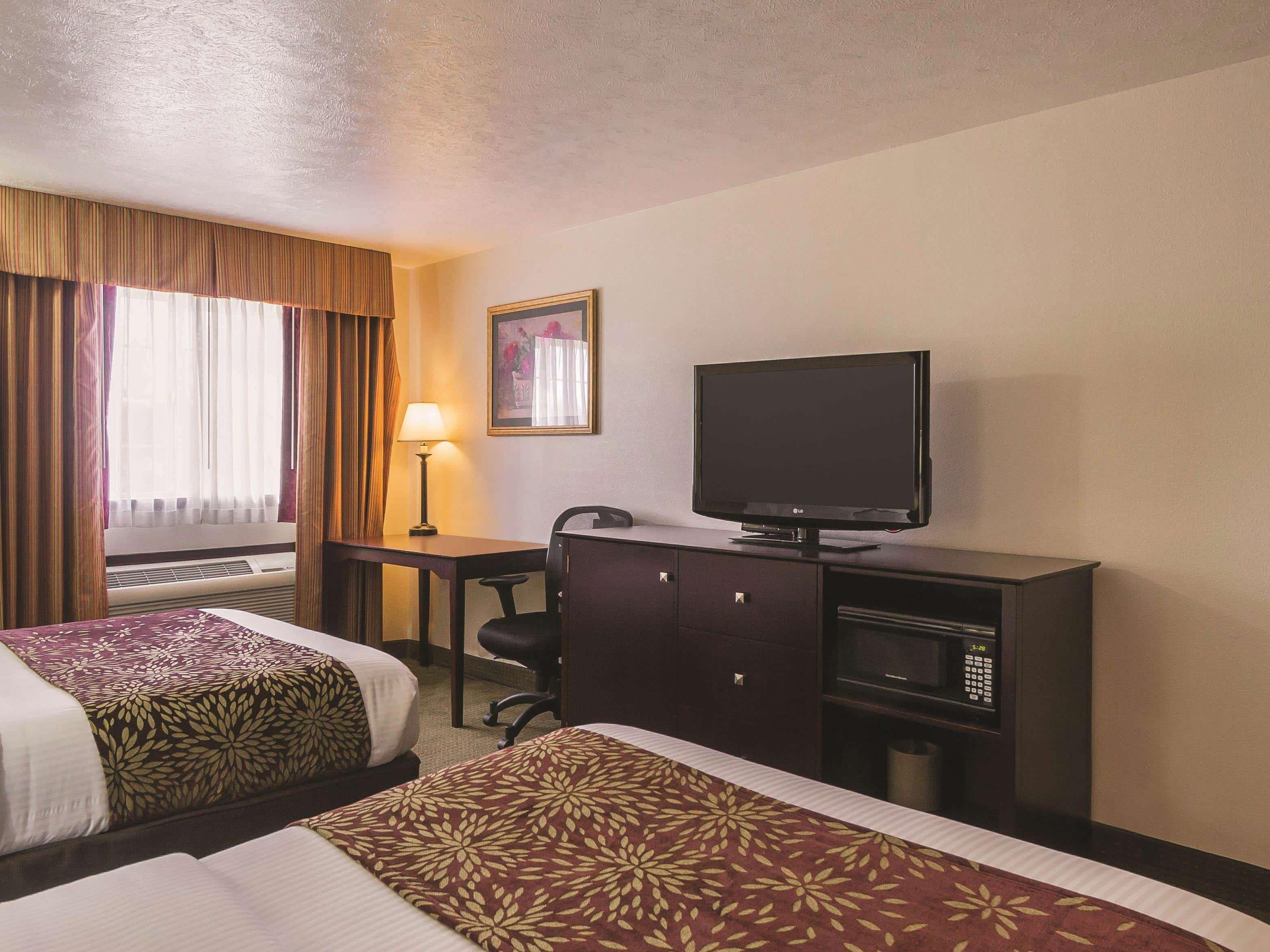 La Quinta By Wyndham Woodburn Hotel Eksteriør billede